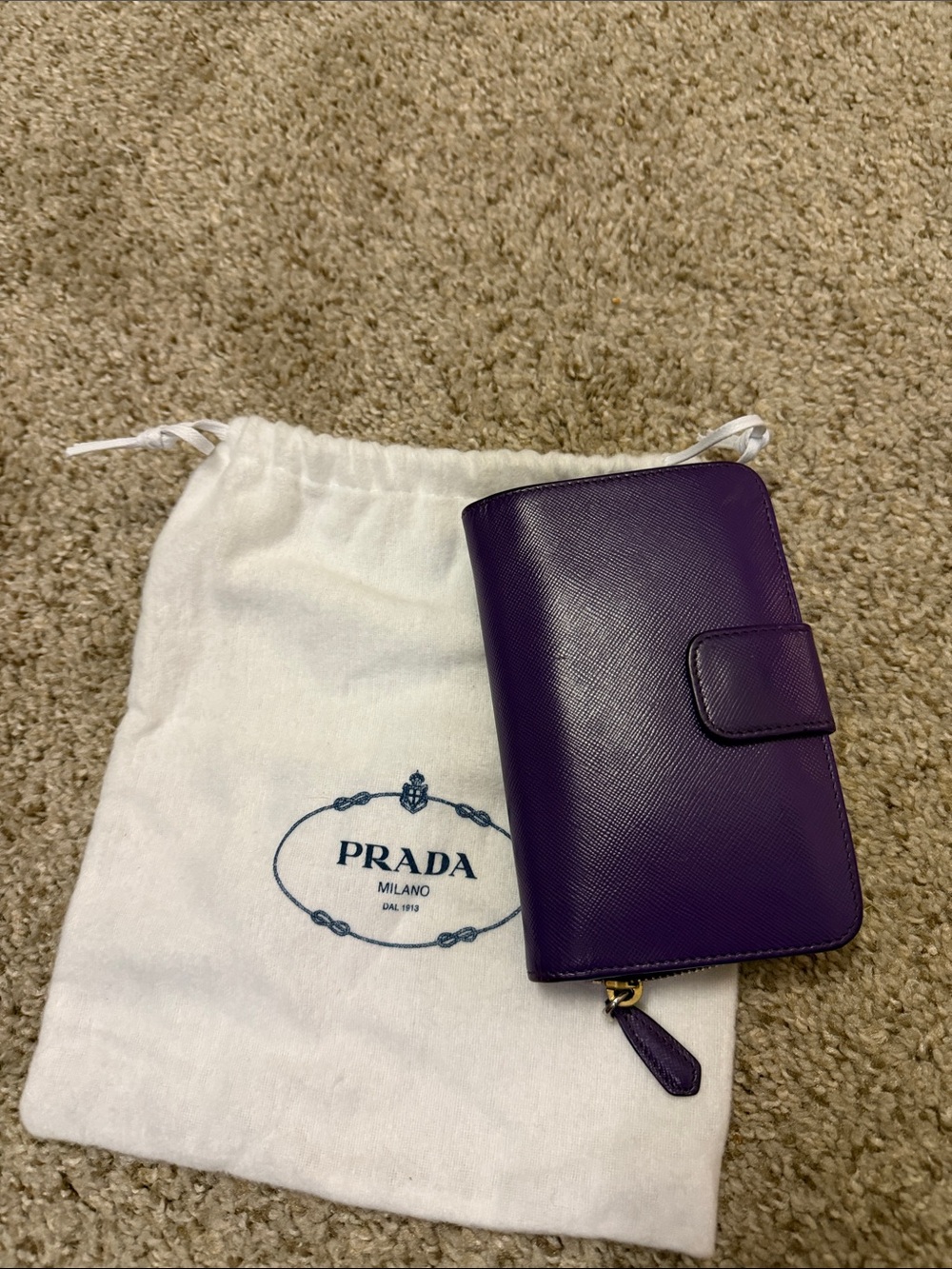 Prada Purple Saffiano Zip-Around Wallet with Gold Logo - Picture 2 of 4